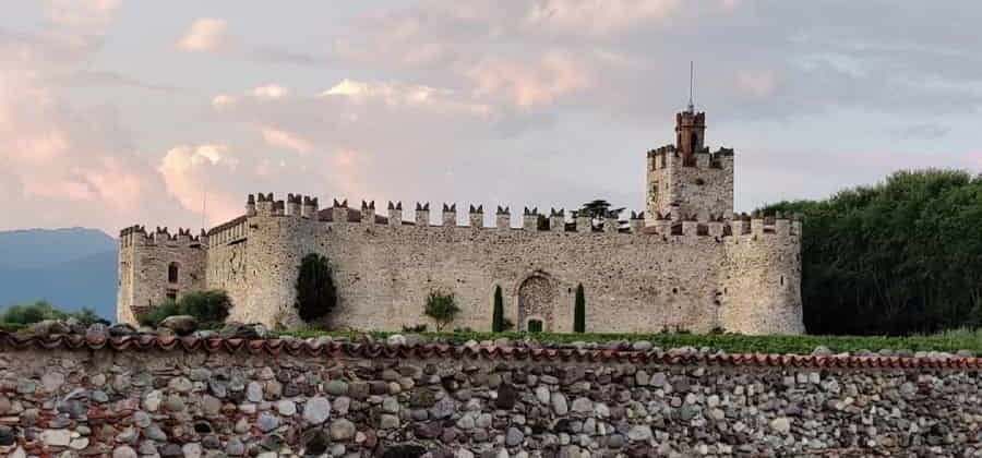 Castello di Passirano