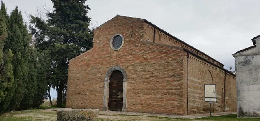 Chiesa di Santa Maria del Lago