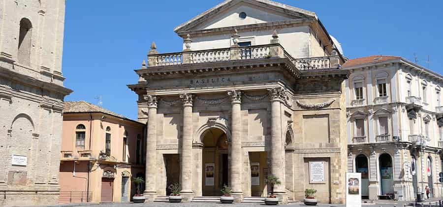 Cattedrale della Madonna del Ponte