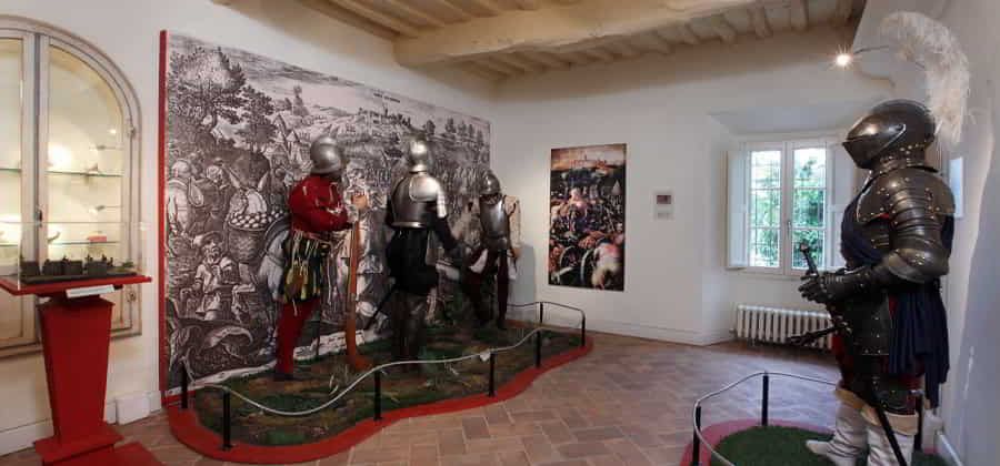 Camminamenti sulle Mura e Percorso Didattico “Monteriggioni in Arme”