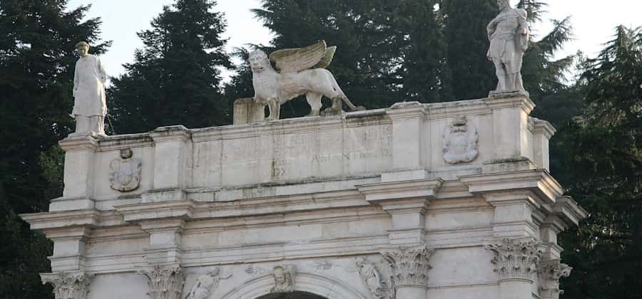 Arco delle Scalette