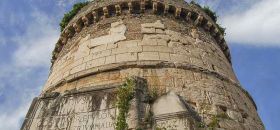 Mausoleo dei Plauzi