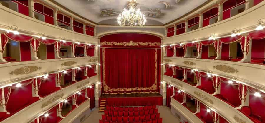 Teatro della Società