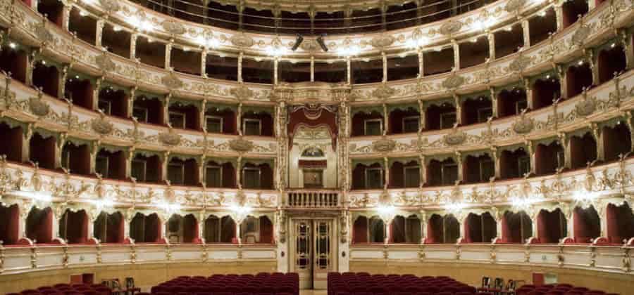Teatro comunale Subasio