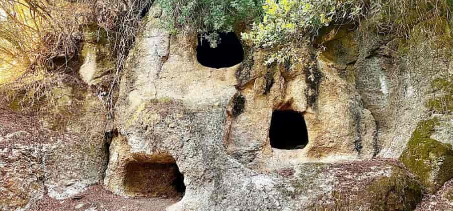 Necropoli di Ispiluncas